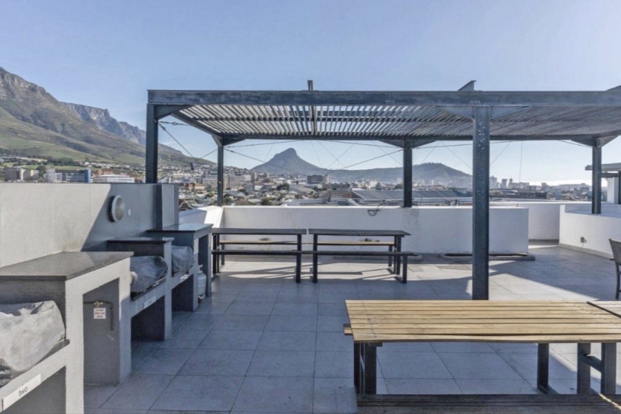 2 Bedroom Property for Sale in Observatory Western Cape